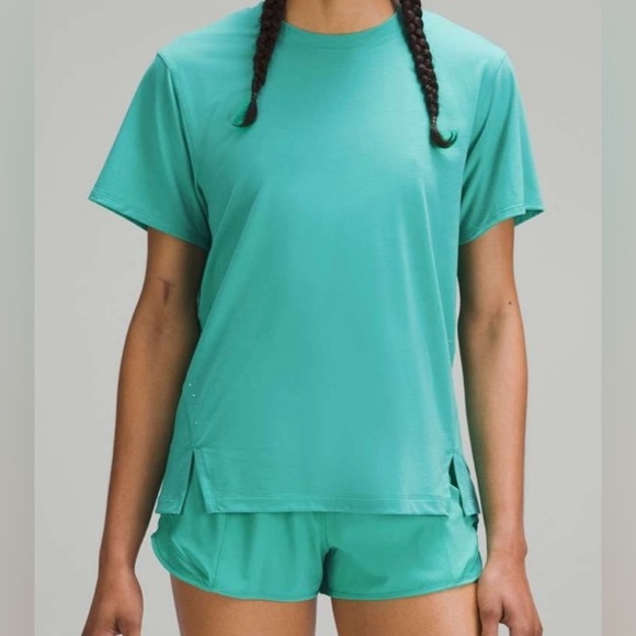 Lululemon ~Womens Relaxed Fit Running T-Shirt‎ In Kelly Green Size 6 New w/ Tags - Picture 1 of 10